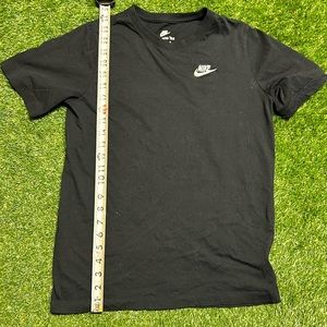 Black Nike tshirt